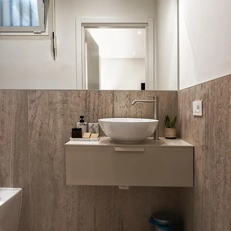 ゲストハウス Valentino 3*