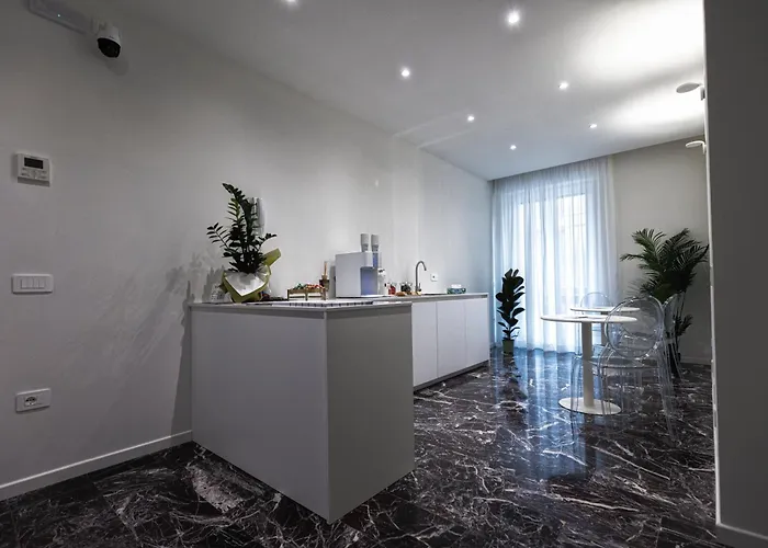 Valentino בית הארחה ראבנה