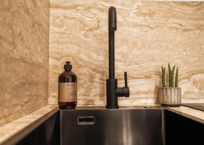 Valentino בית הארחה 3*